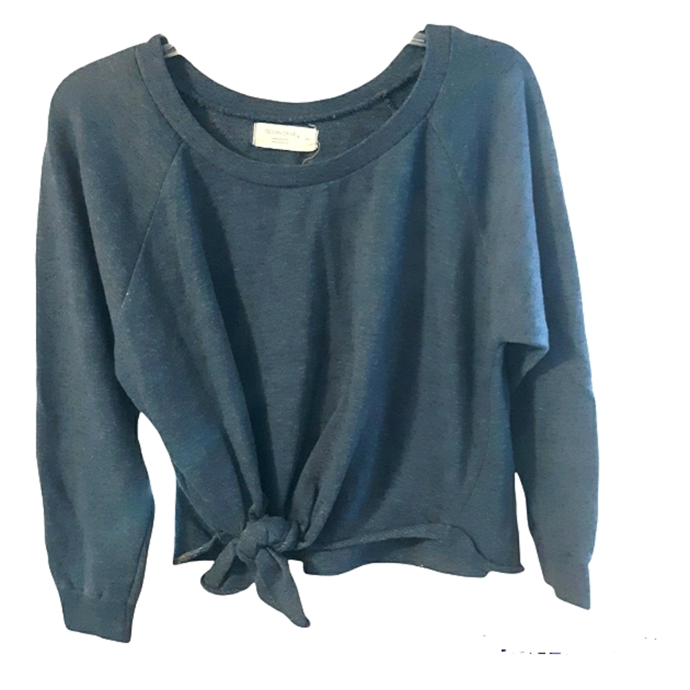 Ocean Drive Lighweight Soft Knotted Side Cropped Sweatshirt  Size M